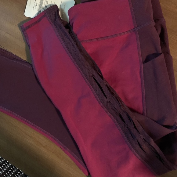 *SOLD* Fabletics NWT Salar Statement Powerhold- Sm - Picture 3 of 7